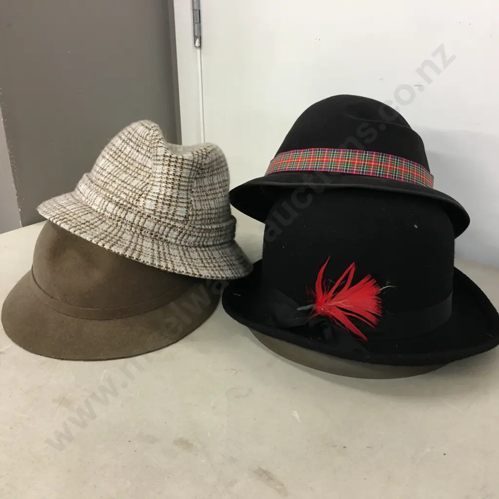Selection Of Gents Hats Including Christy's London, Kangol England, Pierre Cardin Etc Image 1++
